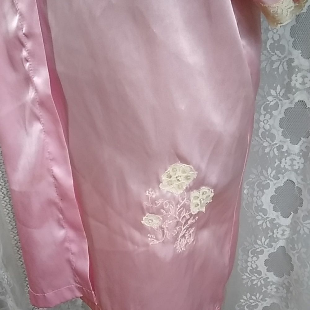 Secret Treasures Robe Size S (4-6 - Picture 4 of 12